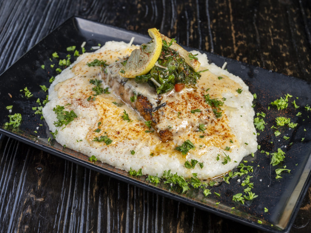 SALMON & GRITS