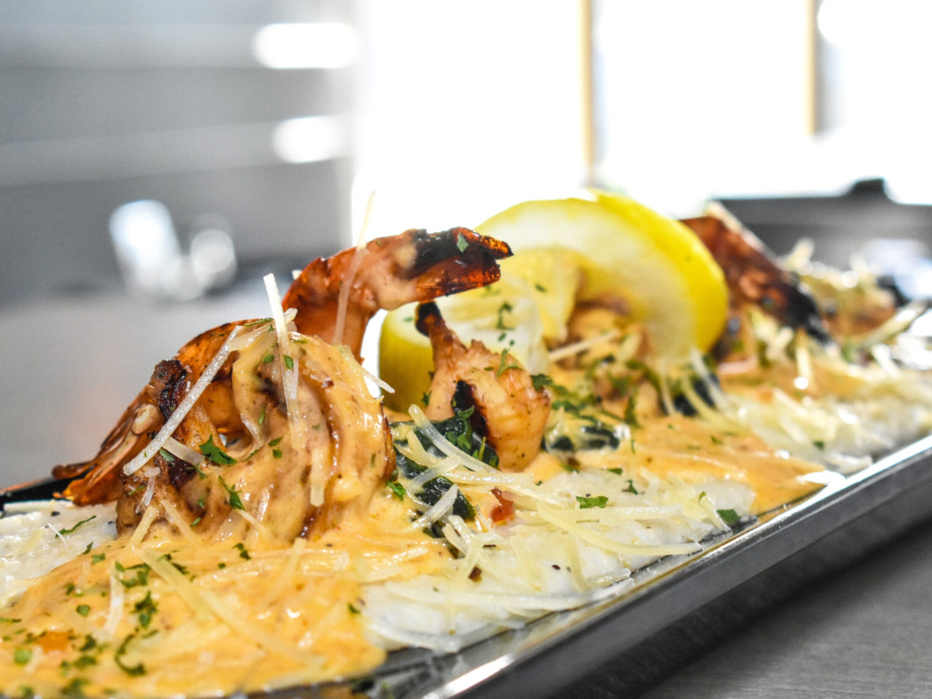 SHRIMP & GRITS